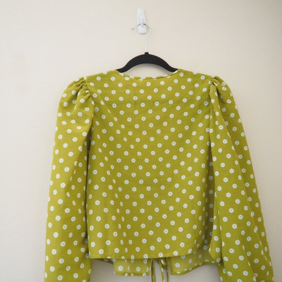 Levi’s Embry Green Floral Tie-Front Long Sleeve Top sz L - Picture 8 of 8
